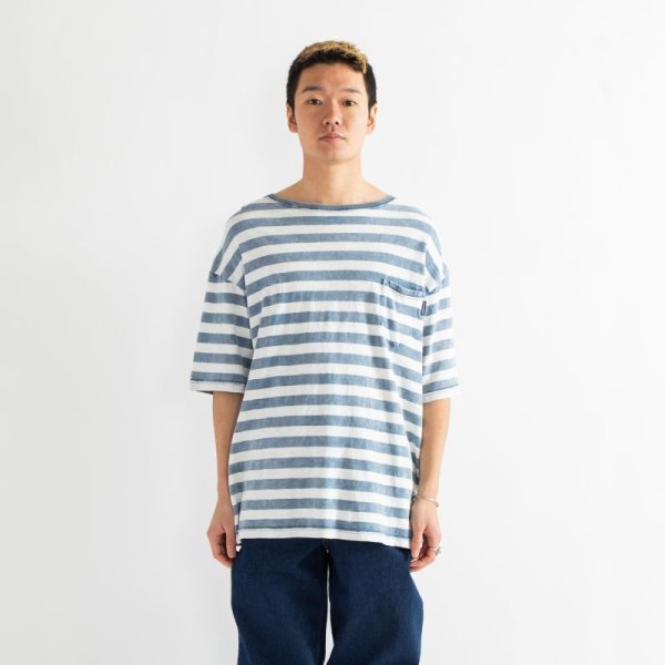 APPLEBUM Bleach Indigo Border Pocket T-shirt (Light Blue Border