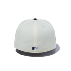 画像4: NEW ERA  59FIFTY MLB 2-Tone ニューヨーク・ヤンキース クロームホワイト ネイビーバイザー (クロームホワイト) (4)