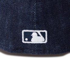 画像8: NEW ERA  LP 59FIFTY MLB Denim 2-Tone ニューヨーク・ヤンキース インディゴデニム ネイビースウェードバイザー (8)