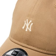 画像5: NEW ERA  9TWENTY MLB Mini Logo ニューヨーク・ヤンキース カーキ (5)