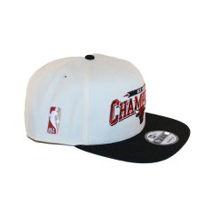 画像2: NEW ERA  9FIFTY A-Frame NBA Champions シカゴ・ブルズ クローム ブラックバイザー (2)