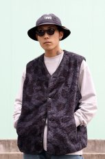 画像7: CALEE  NYLON RIP FLEECE WAIST COAT ＜SNAKE PATTERN＞ (7)