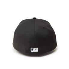 画像4: NEW ERA  59FIFTY MLB Old English シカゴ・ホワイトソックス ブラック (4)