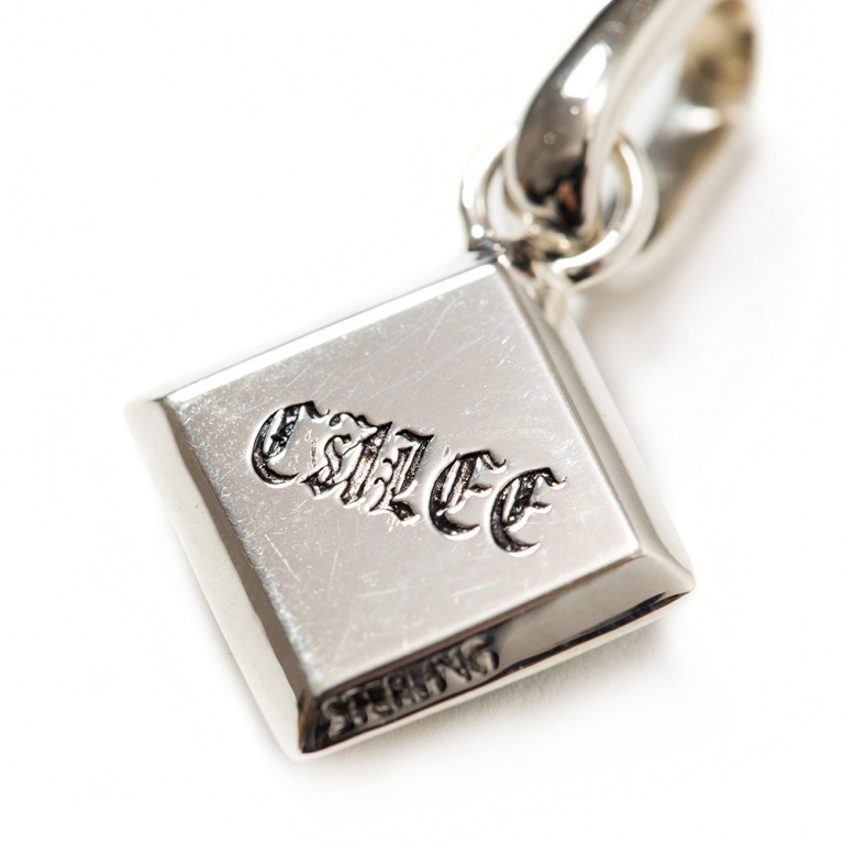 CALEE CAL logo diamond cut necklace top-