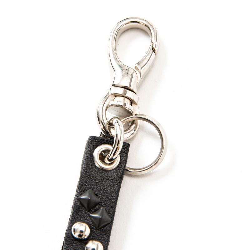 CALEE Round & Pyramid studs leather key ring (Black) CL-22AW001L&A