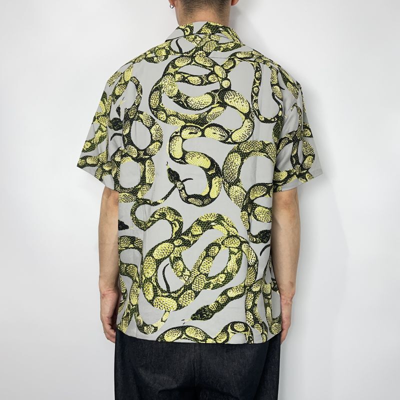 CALEE Allover snake pattern S/S shirt -Limited- (Gray) CL