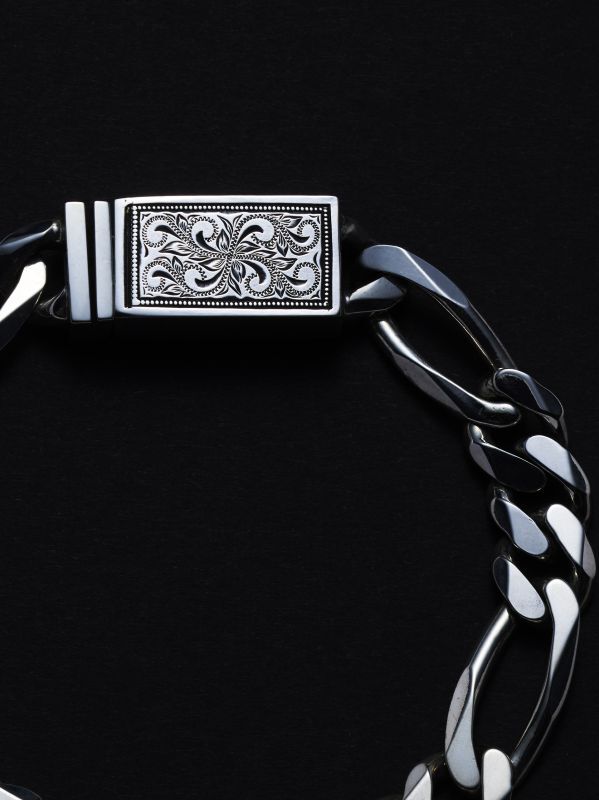 ANTIDOTE BUYERS CLUB Engraved Box Clasp Figaro Bracelet (Silver