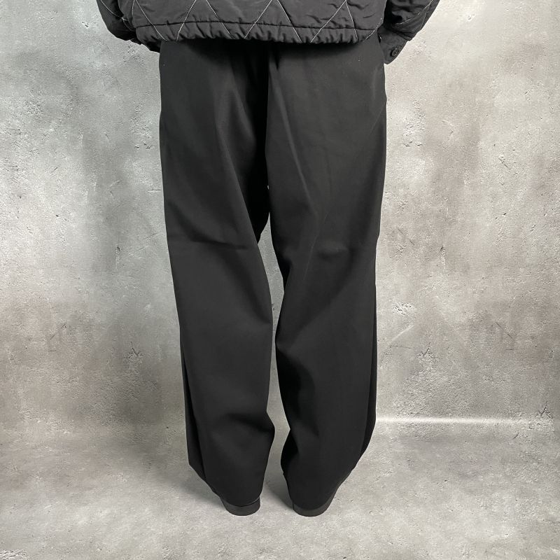 COOTIE Hard Twisted Yarn T/C Twill Raza 1 Tuck Trousers (Black 